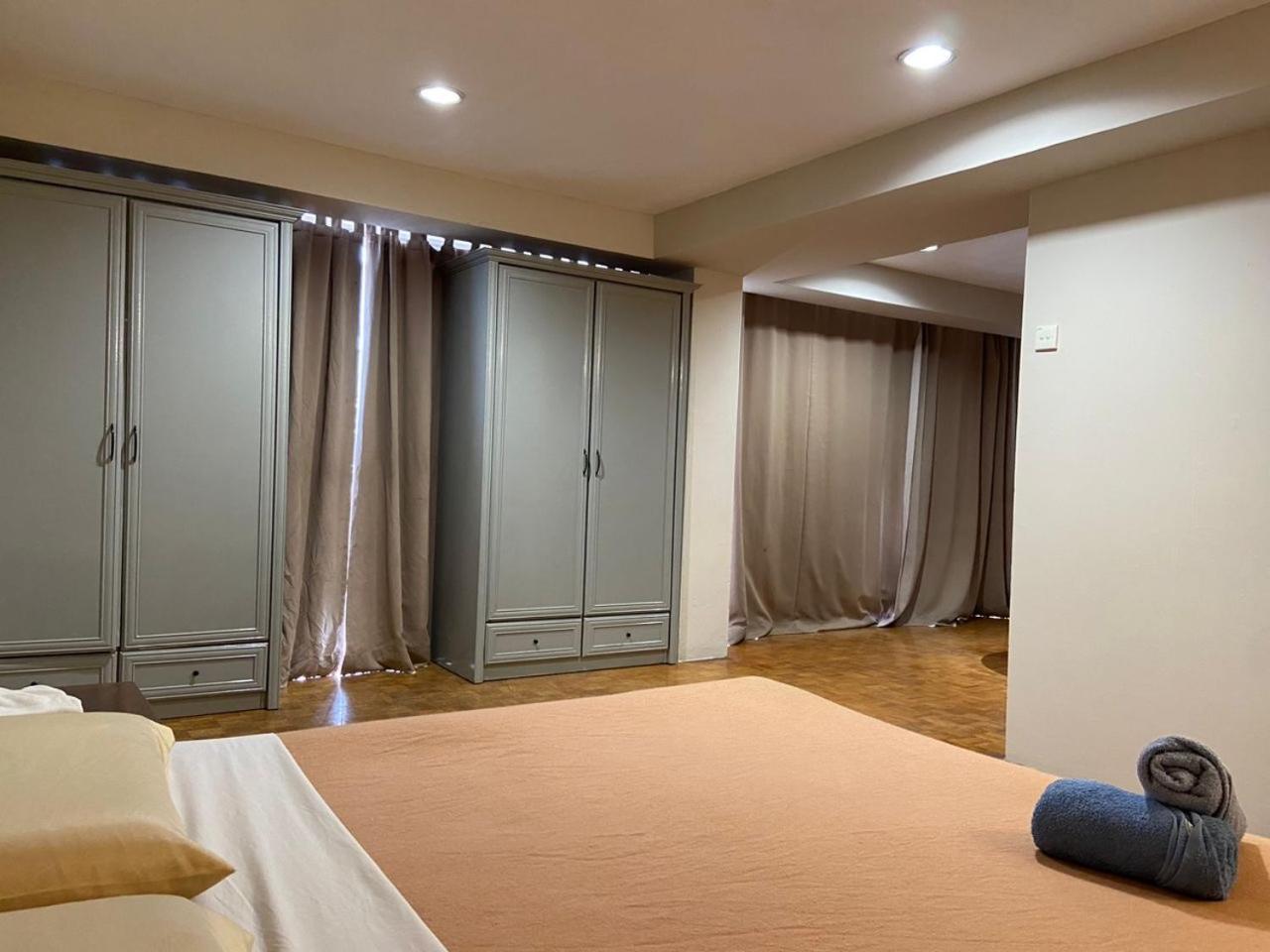 ברינצ'אנג The Little Star Studio Hotel- Star Regency מראה חיצוני תמונה
