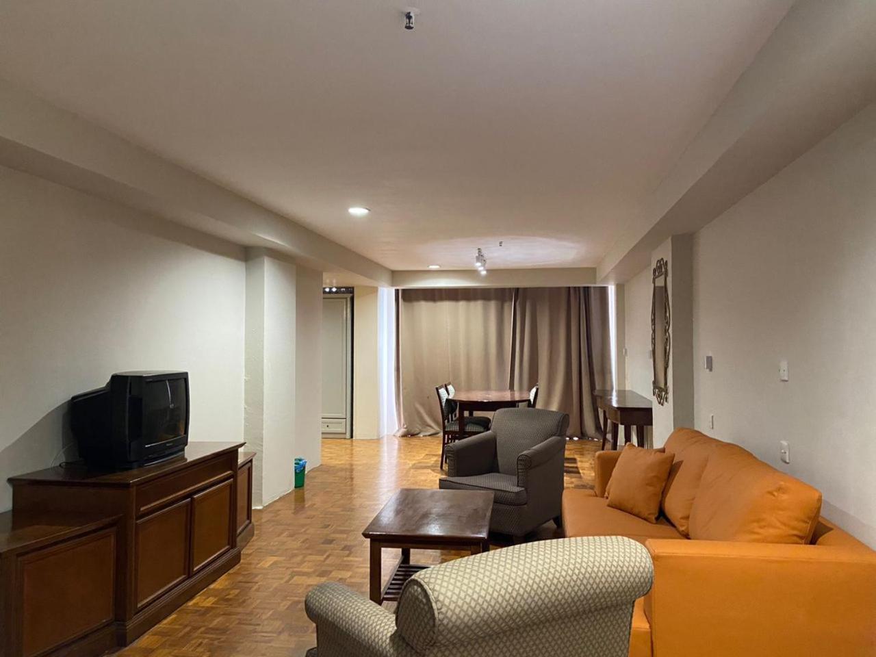 ברינצ'אנג The Little Star Studio Hotel- Star Regency מראה חיצוני תמונה